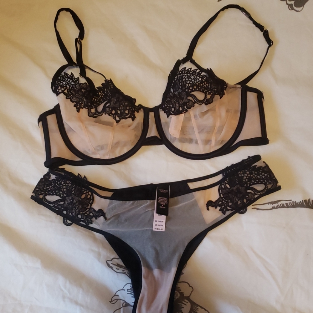 Victoria's secret set bra & underwear